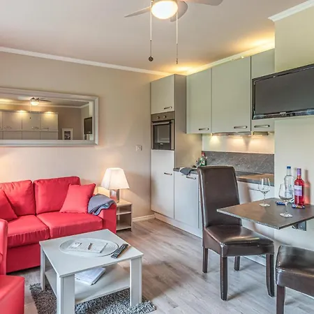 Nice Apartment In Friedrichskoog 아파트