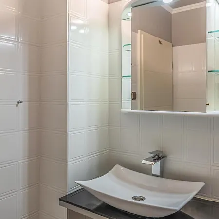 아파트 Nice Apartment In Friedrichskoog *